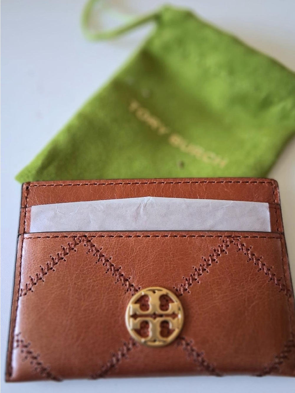 TORY BURCH KIRA DIAMOND QUILT CARD CASE W/DUST BAG DARK WHISKEY NWT